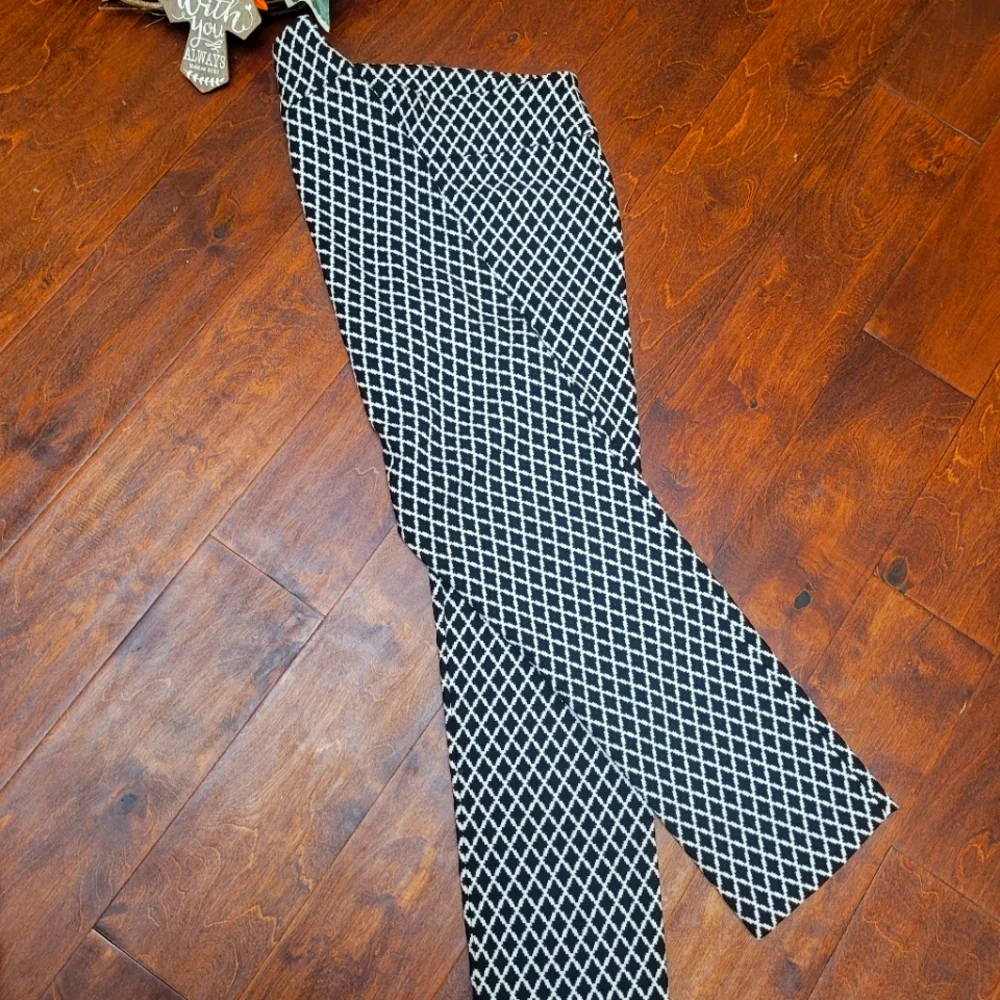 Pants - Picture 2 of 4